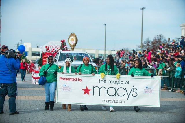 Dominion Christmas Parade 2016